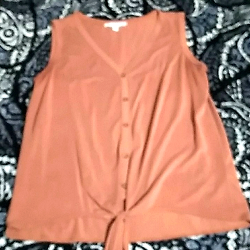 Tie front tank